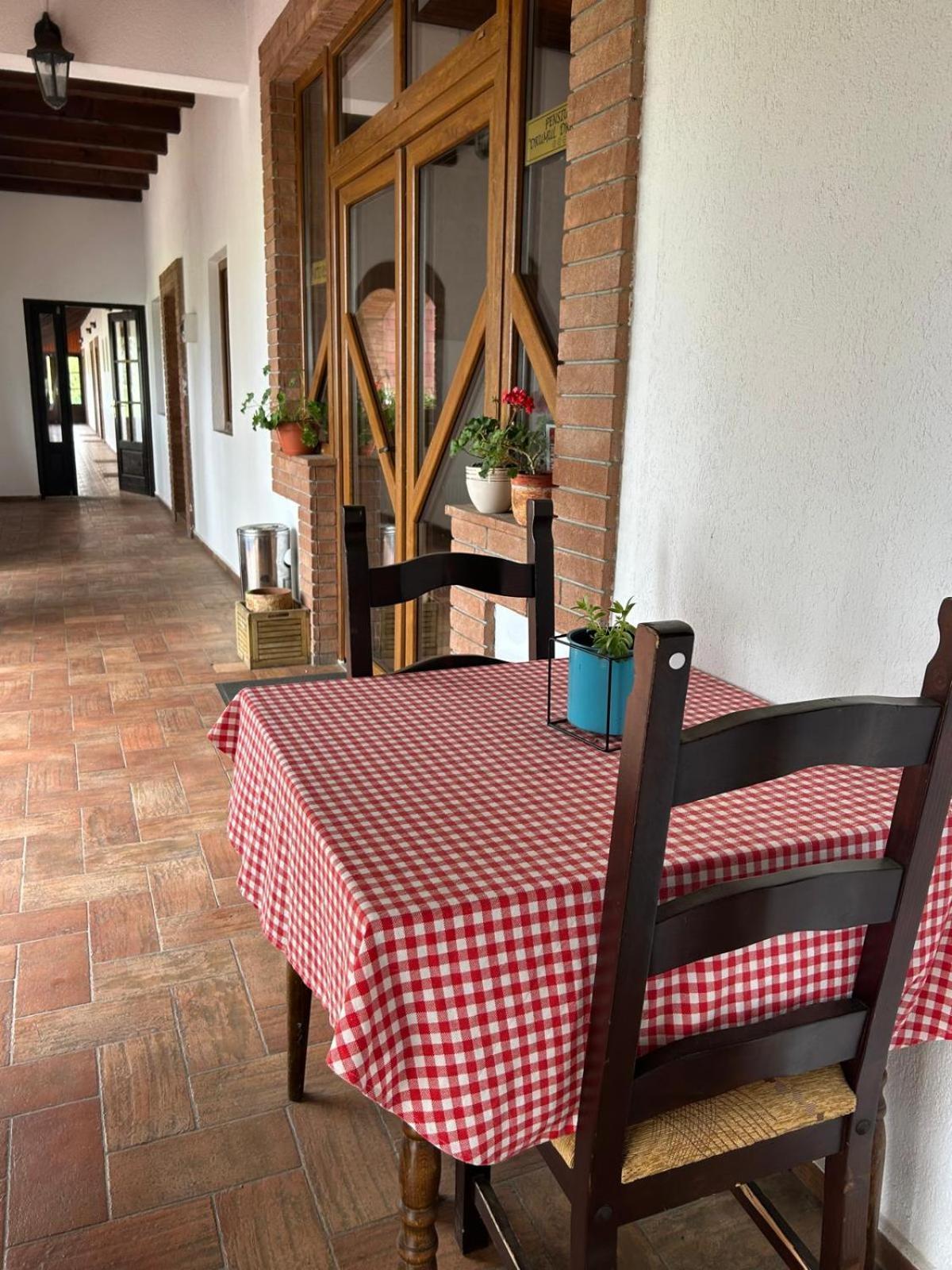 Drumul Dragostei Maison d'hôtes 3*